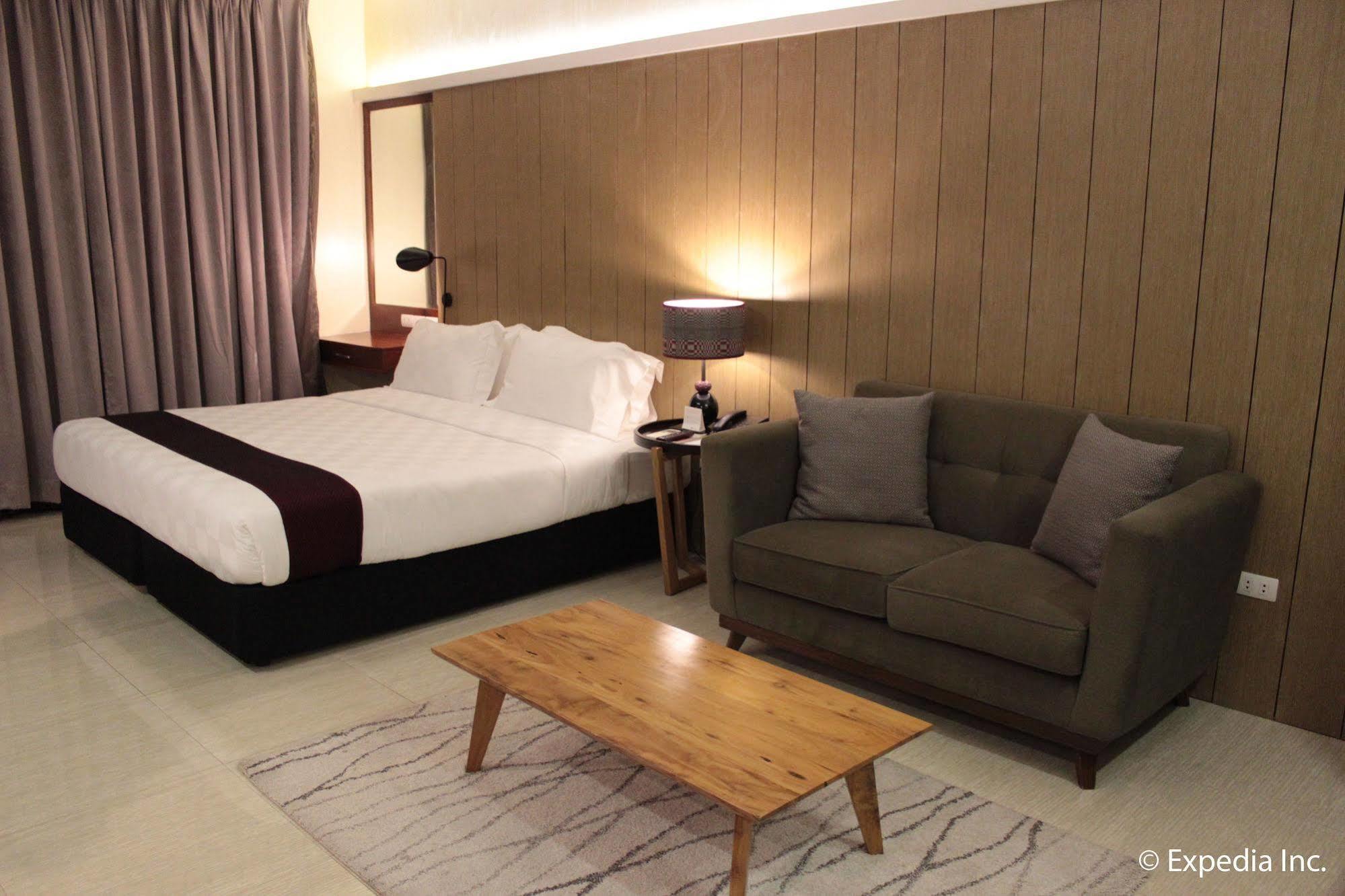 One Vittoria Hotel Vigan Eksteriør billede